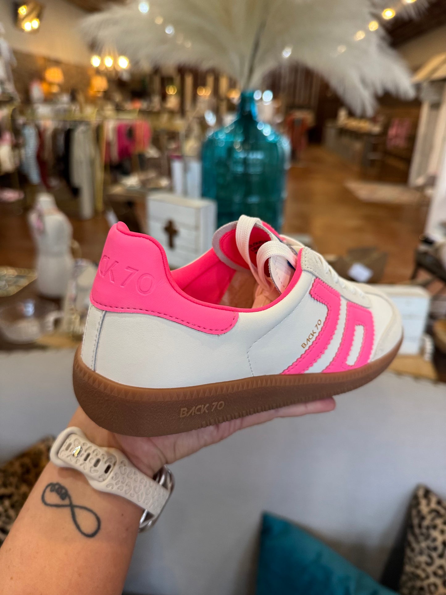 Cloud Fluorescent Pink