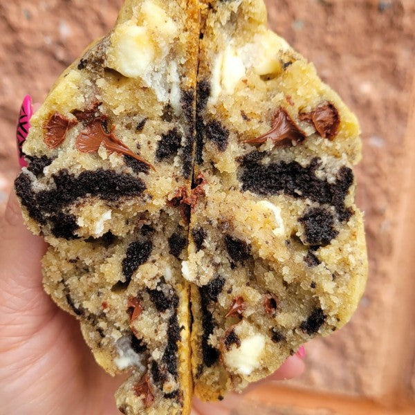 Cookies & Cream Cookie