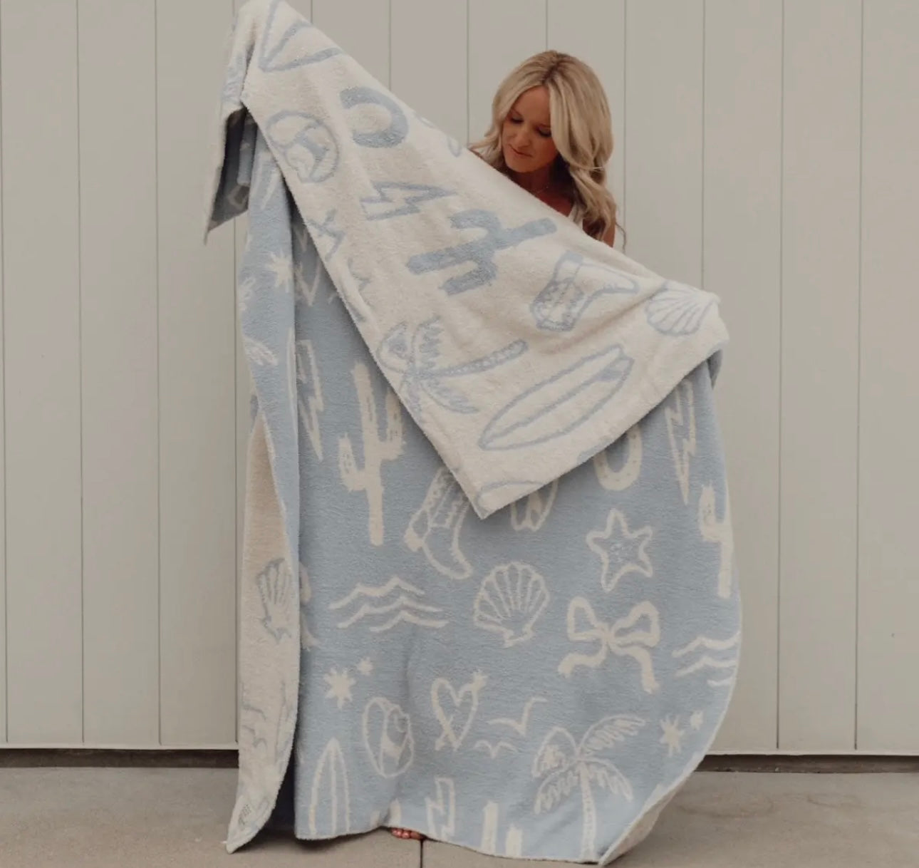 Coastal Cowgirl Luxe Blanket
