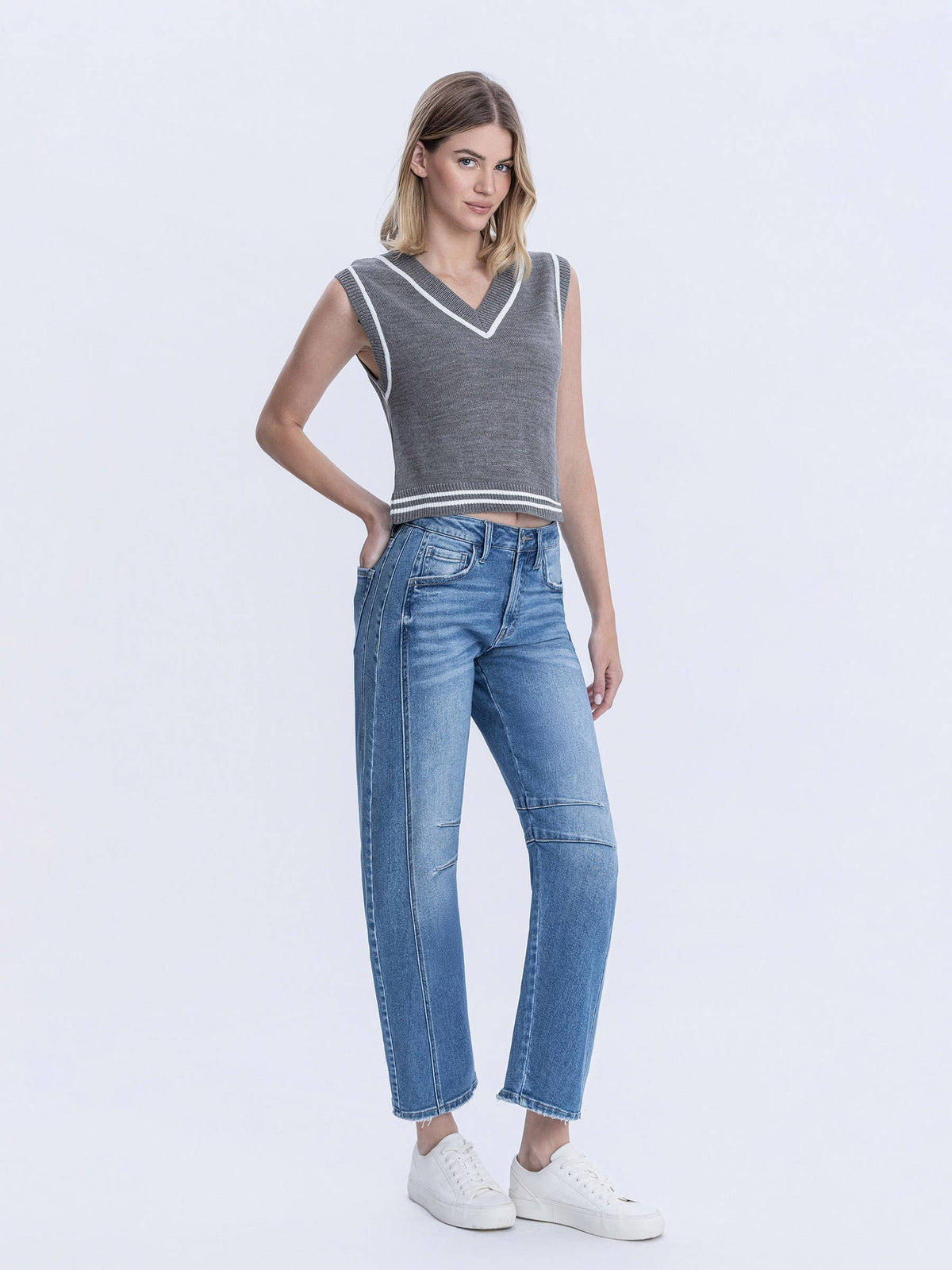HIGH RISE MED WASH BARREL JEANS