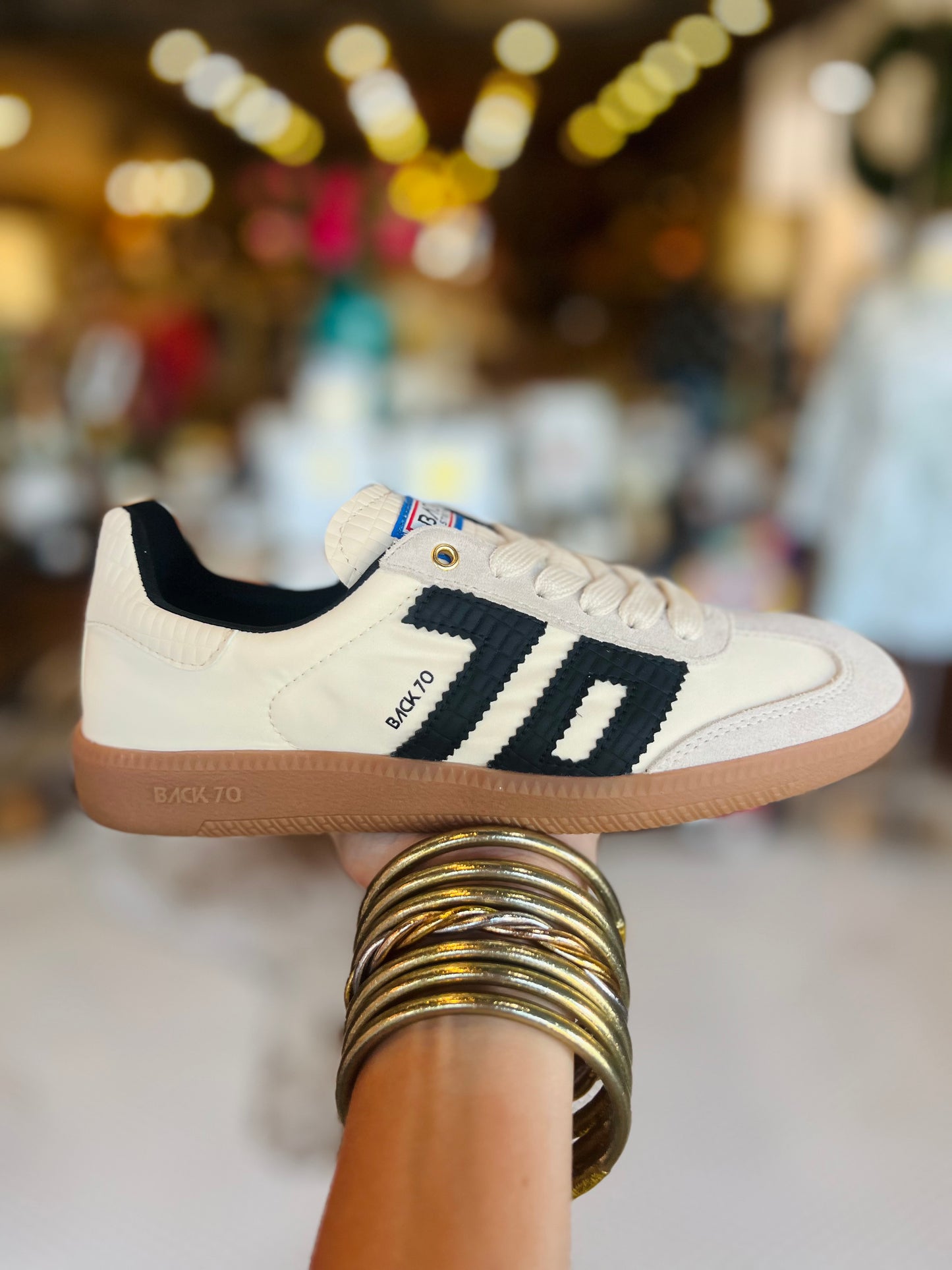 Ghost Beige Black
