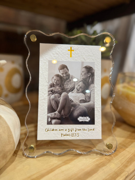 Acrylic Scalloped Frame