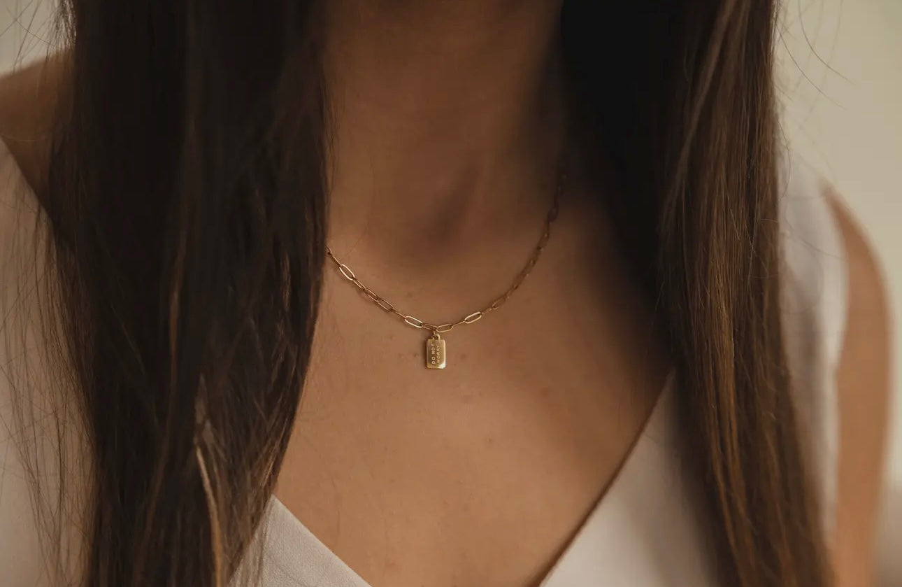 Do Not Worry Mini Tag Necklace