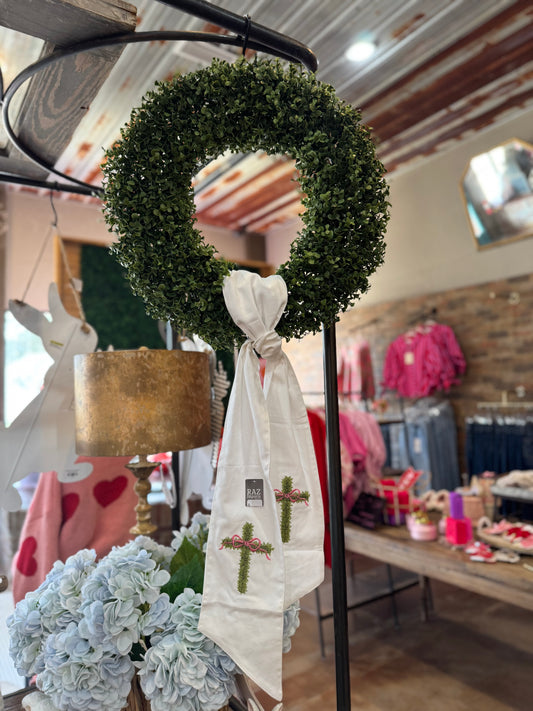 19" UV Resistant Boxwood