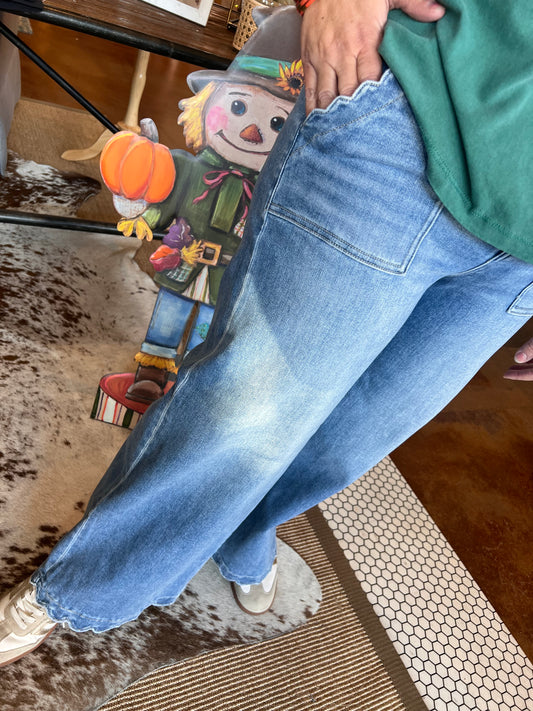 Sara Scalloped Jeans