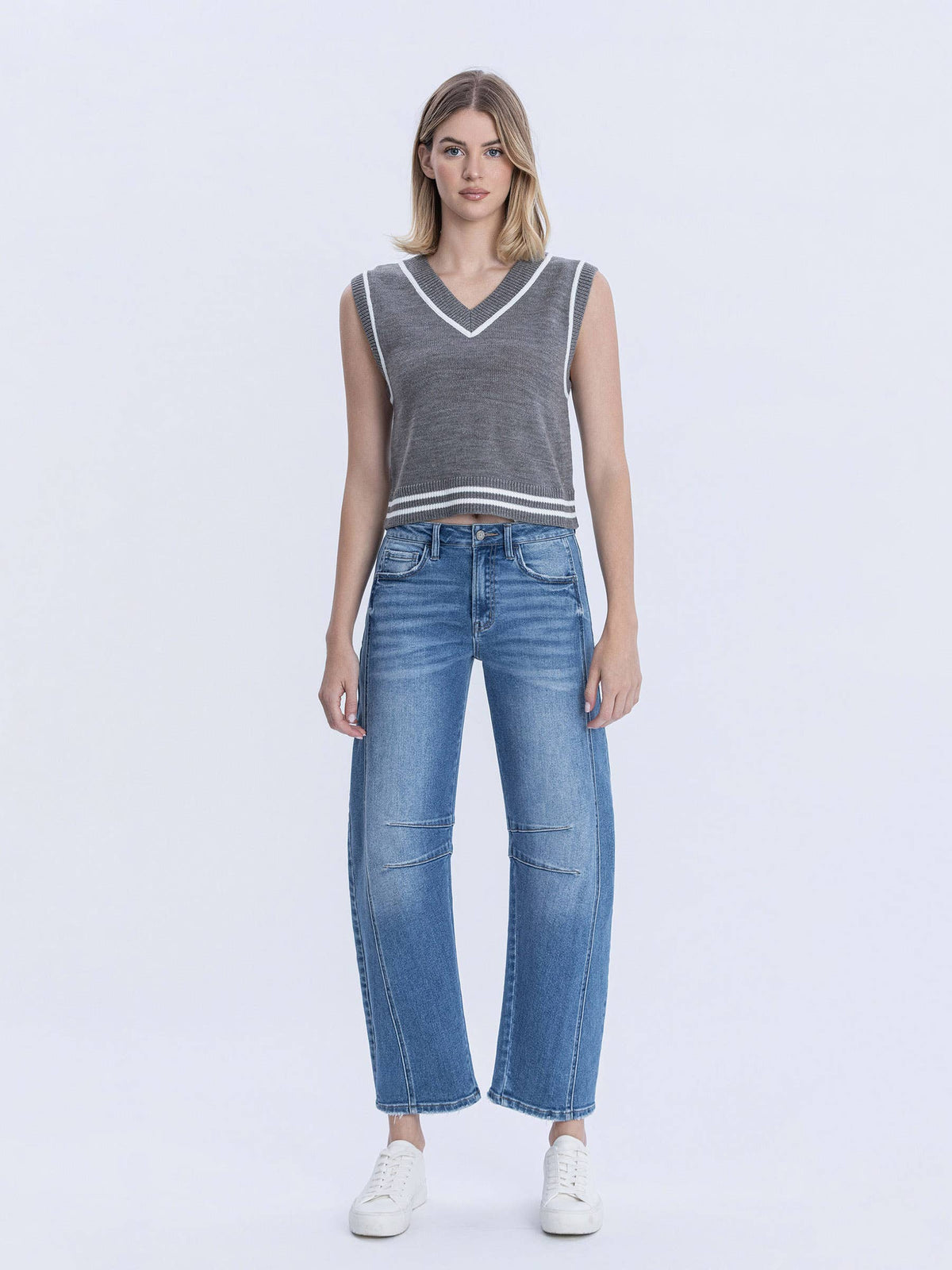 HIGH RISE MED WASH BARREL JEANS